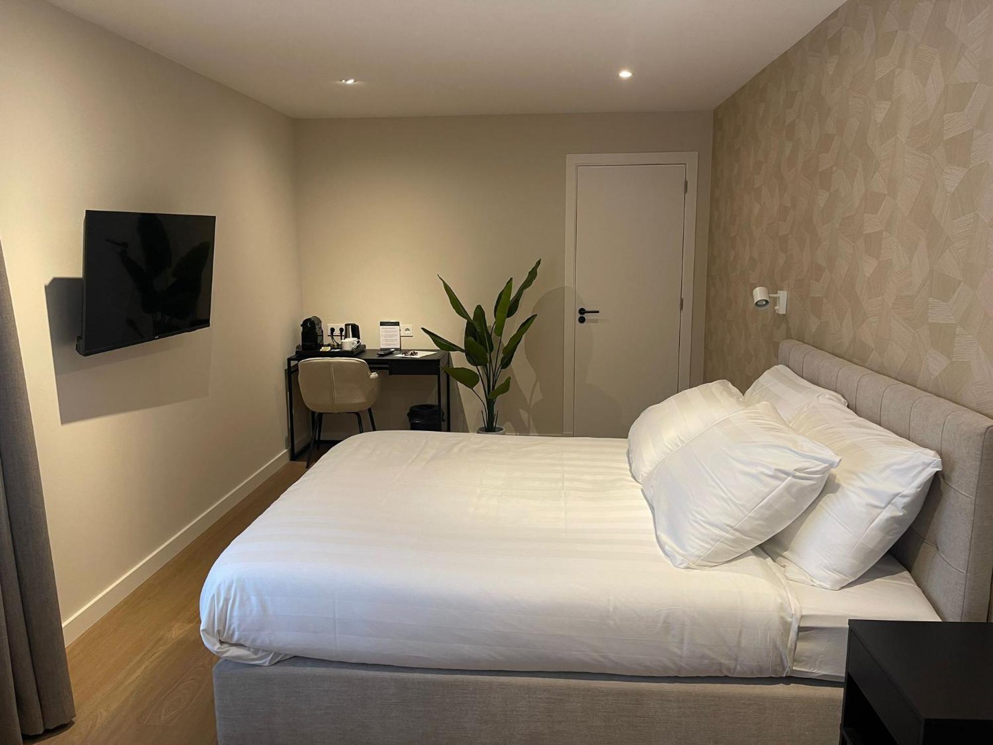 Hotel De Slapende Hollander Kaatsheuvel Kültér fotó